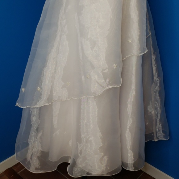 Peachy Kids  Pearlescent Formal Full LengthDress - Picture 3 of 8